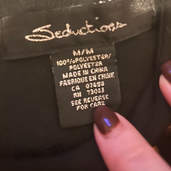 Black dress - Picture 3 of 3